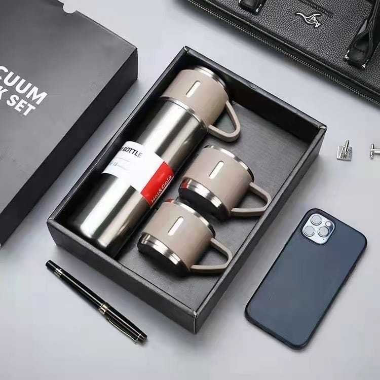 Premium Vacuum Flask Set – 500ml Stainless Steel Insulated Bottle with 3 Cups Super Mall